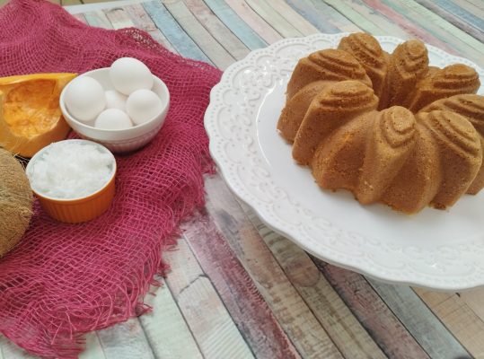 Foto de: Bolo de abóbora com coco