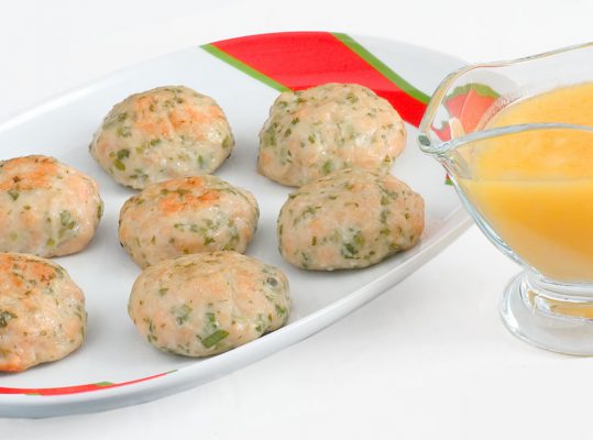 Foto de: Bolinhos de frango com espinafre