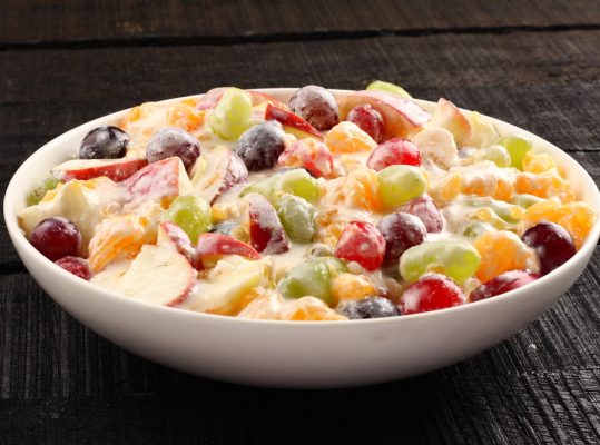 Foto de: Salada de frutas com creme de jatobá