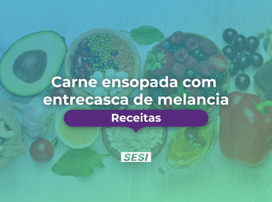 Foto de: Carne ensopada com entrecasca de melancia