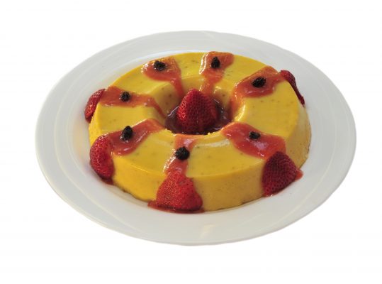Foto de: Mousse de manga com calda de frutas vermelhas
