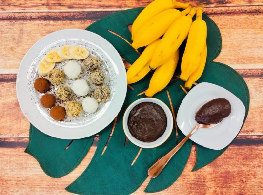 Foto de: Brigadeiro de casca de banana